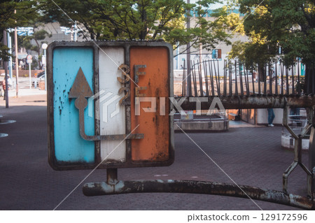 Arrow sign Arrow sign 129172596