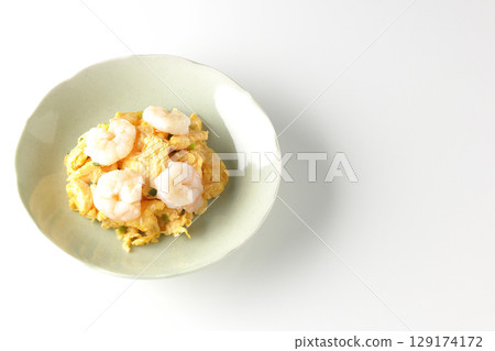 Chinese stir-fried shrimp and eggs photographed on a white background 129174172