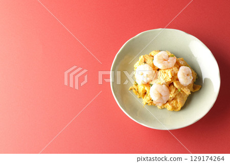 Chinese stir-fried shrimp and eggs Chinese stir-fried shrimp and eggs 129174264