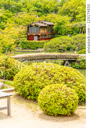 Sorakuen Garden (the residence and garden of the Kodera clan, a samurai of the Sanda domain) A strolling Japanese garden with a pond and a boathouse, Shimoyamate-dori, Chuo-ku, Kobe Sorakuen Garden (the residence and garden of the Kodera clan, a samurai of the Sanda domain) A strolling Japanese garden with a pond and a boathouse, Shimoyamate-dori, Chuo-ku, Kobe 129174850