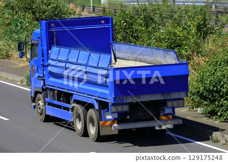 自卸車 自卸車 129175248