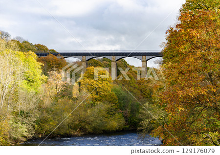 Pontecysyllte Aqueduct and autumn foliage (Wales) Pontecysyllte Aqueduct and autumn foliage (Wales) 129176079