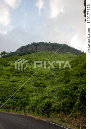 Beautiful scenery of Daisen in Tottori prefecture, Japan Beautiful scenery of Daisen in Tottori prefecture, Japan 129177576