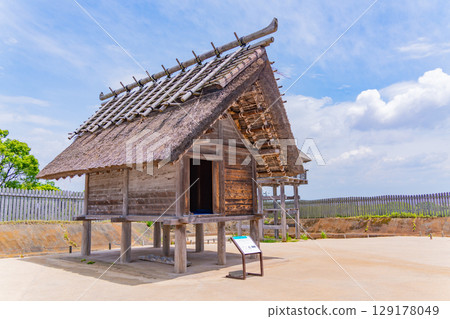 [Saga Prefecture] Yoshinogari Ruins, North Inner Bailey, Saido Hall 129178049