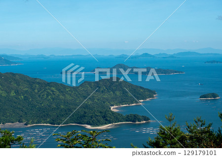 夏季從京都山眺望宮島 夏季從京都山眺望宮島 129179101