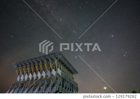 日本鳥取縣美麗的星空 129179262
