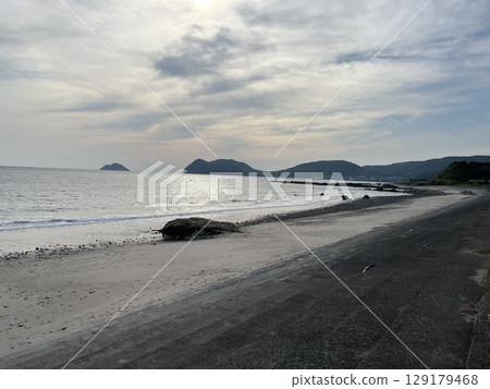安靜的海灘 129179468