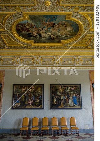 Imperial Hall in Munich Residenz, royal palace of the monarchs of Bavaria, with large art collection, in Munich, Germany 129182408