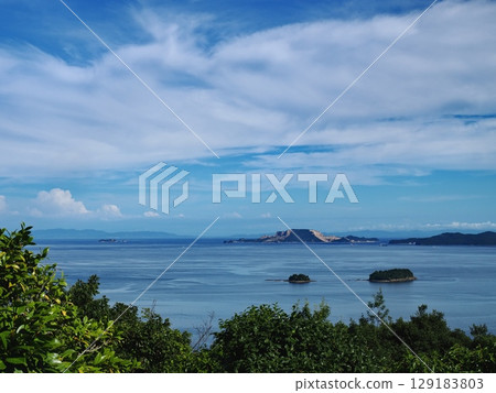 2025年夏天從萬葉岬眺望播磨海 2025年夏天從萬葉岬眺望播磨海 129183803