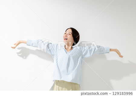 放鬆的女人 放鬆的女人 129183996
