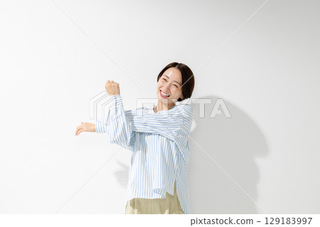 放鬆的女人 放鬆的女人 129183997