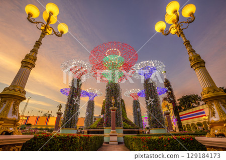 Supertree Grove in Gardens by the Bay at twilight time. 129184173