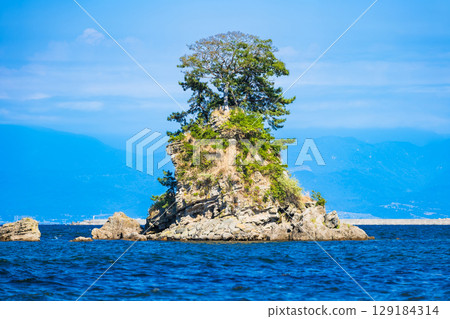 夏季的富山灣～雨晴海岸 129184314