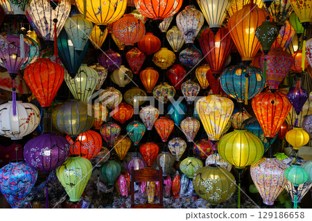 越南會安燈會、夜市 129186658