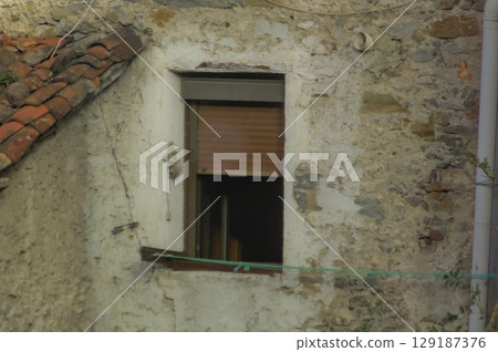 open window 129187376