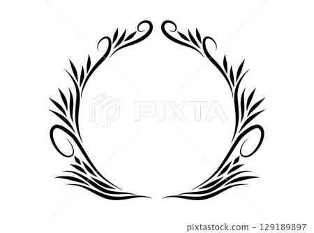 Growing floral oval border animation. Video clip with alpha channel. 129189897
