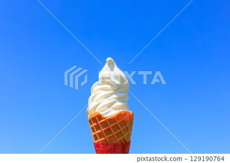 Soft cream  129190764