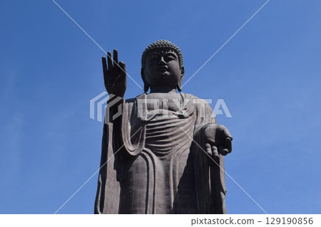 Ushiku Daibutsu The world's largest bronze statue 129190856