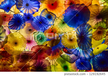 Vibrant Glass Sculptures in Motion at Eye Level Vibrant Glass Sculptures in Motion at Eye Level 129192645