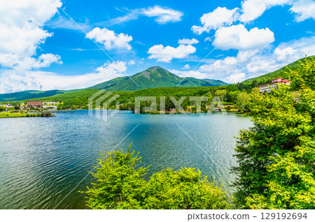 Lake Shirakaba and Mount Tateshina in Nagano 129192694
