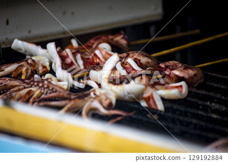 夜市烤魚：香氣撲鼻的烤魚 129192884
