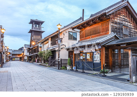 Bell Street in the early morning to see the Hour Bell 129193939
