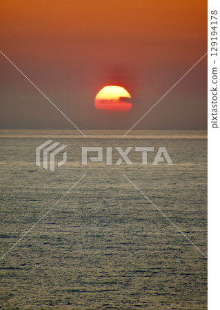 The setting sun at Yuhidai Observatory (Shari, Hokkaido) 129194178