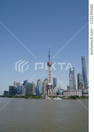 Shanghai cityscape from the Bund 129194988