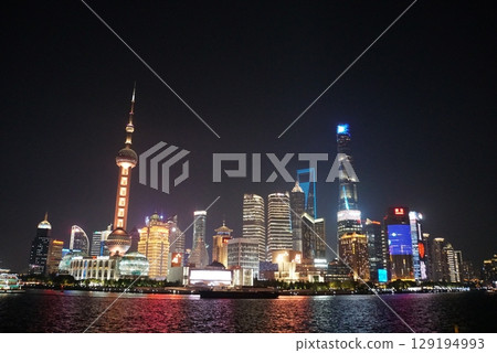 從外灘看上海夜景 129194993