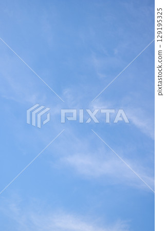 Summer sky, blue sky, clear, summer, August image [Kanagawa Prefecture] 129195325