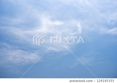 Summer sky, blue sky, clear, summer, August image [Kanagawa Prefecture] 129195355
