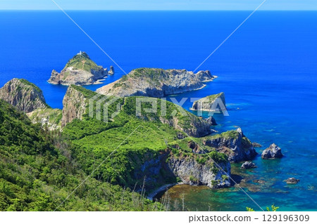 [島根縣] 晴朗的日子裡的隱岐島白島海岸（道後） 129196309