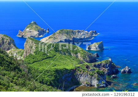 [島根縣] 晴朗的日子裡的隱岐島白島海岸（道後） 129196312
