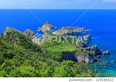 [島根縣] 晴朗的日子裡的隱岐島白島海岸（道後） 129196322