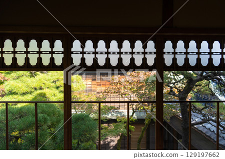 新潟縣新潟市舊齋藤家別墅花園，擁有美麗的花園和建築 129197662