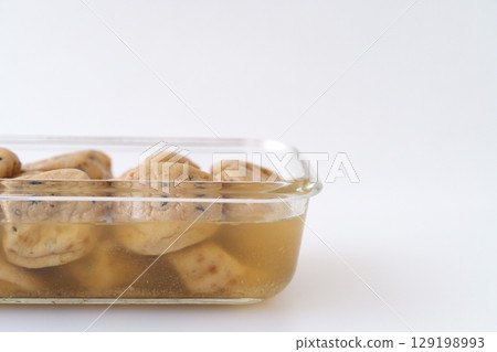 一口大小的煮乾鰹魚－飽滿多汁，美味可口 129198993