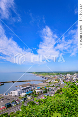 View of Shiranuka Town's port and sea from Misaki no Mori Higashiyama Park View of Shiranuka Town's port and sea from Misaki no Mori Higashiyama Park 129199532