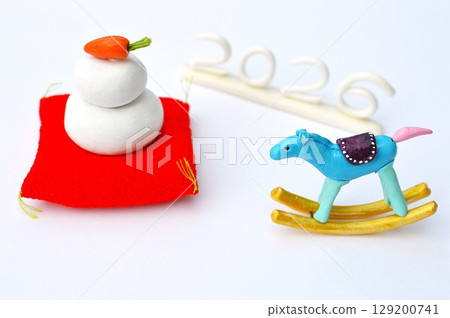 Paper clay rocking horse and kagami mochi New Year's materials Paper clay rocking horse and kagami mochi New Year's materials 129200741