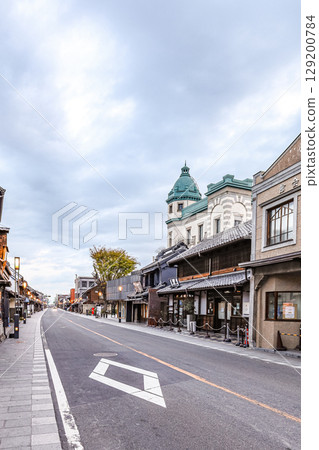 Early morning view of Kawagoe Ichibangai 129200784