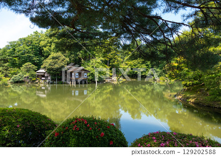 Kenroku-en Garden near Kanazawa Castle in Kanazawa, Japan Kenroku-en Garden near Kanazawa Castle in Kanazawa, Japan 129202588