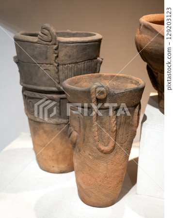 Jomon pottery 129203123