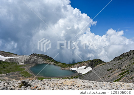 Mount Norikura in Japan's Northern Alps Mount Norikura in Japan's Northern Alps 129206008
