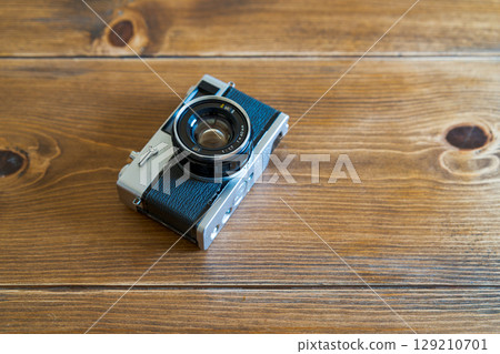 Old film camera Old film camera 129210701