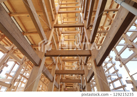 The large roof ring of the Osaka Kansai Expo The large roof ring of the Osaka Kansai Expo 129215235