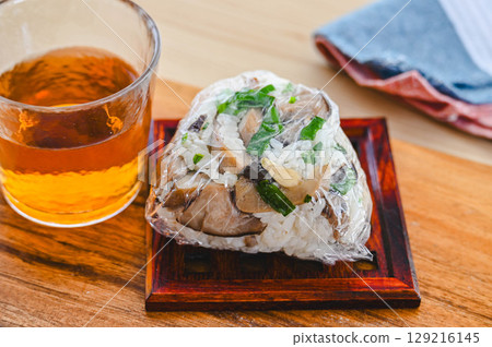 蘑菇飯糰 蘑菇飯糰 129216145