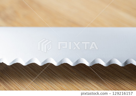 麵包刀的刃口 129216157