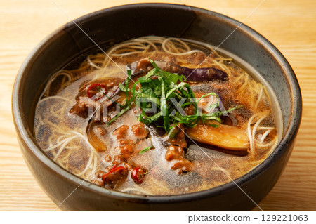 炸茄子肉末素麵 炸茄子肉末素麵 129221063