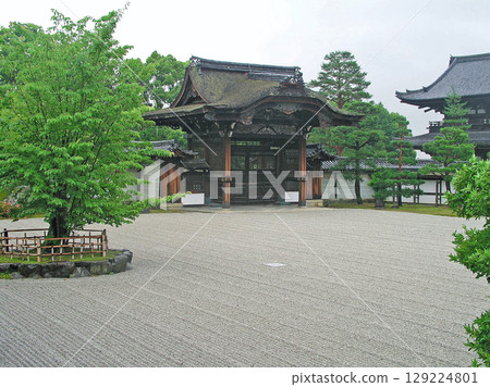 Kyoto Ninnaji Temple Imperial Palace Gardens, South Garden of the Shinden, Imperial Envoy Gate and Niomon Gate Kyoto Ninnaji Temple Imperial Palace Gardens, South Garden of the Shinden, Imperial Envoy Gate and Niomon Gate 129224801