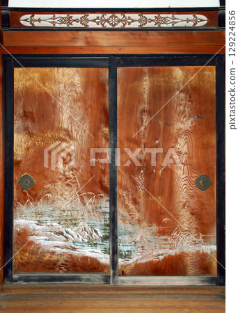 京都仁與寺 皇居 龍傳杉門畫 京都仁與寺 皇居 龍傳杉門畫 129224856