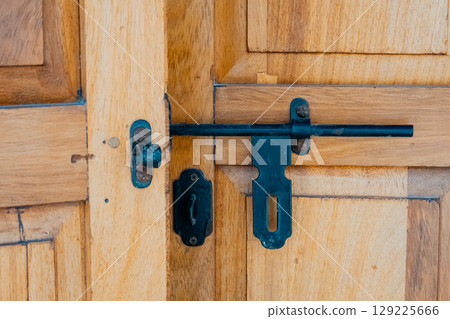 building, wall, house 129225666